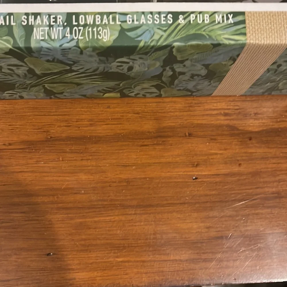 Tommy Bahama brand new